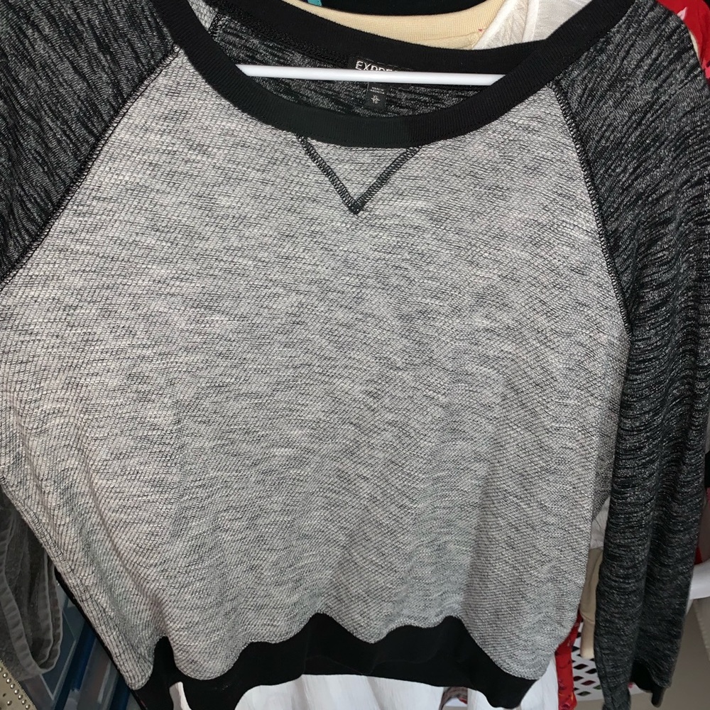 Black and gray express long sleeve